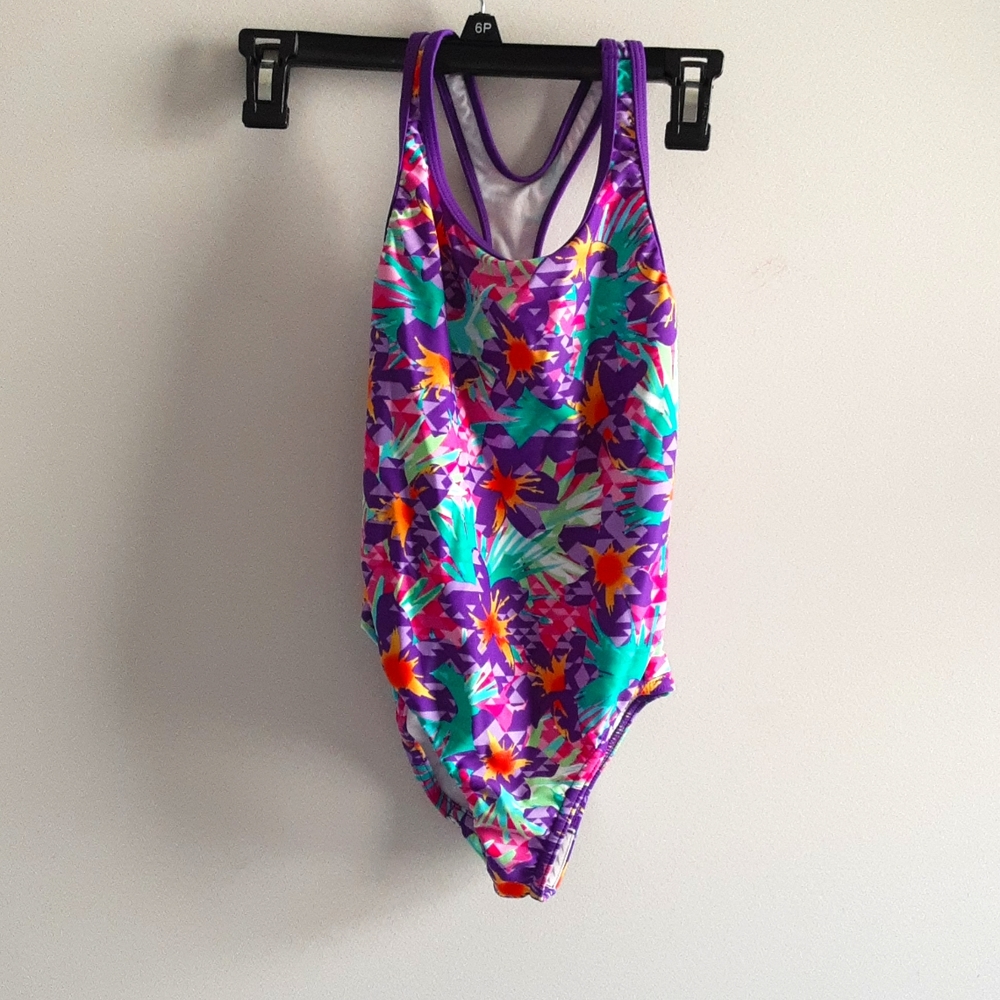 1 piece girls Bathing Suit